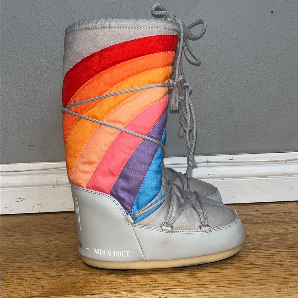 Moon Boot Icon Rainbow Snow Boots NWOB - Picture 9 of 17